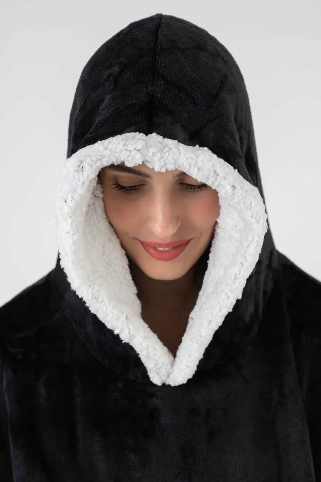 סהרה הודיז בוגרים - שחור